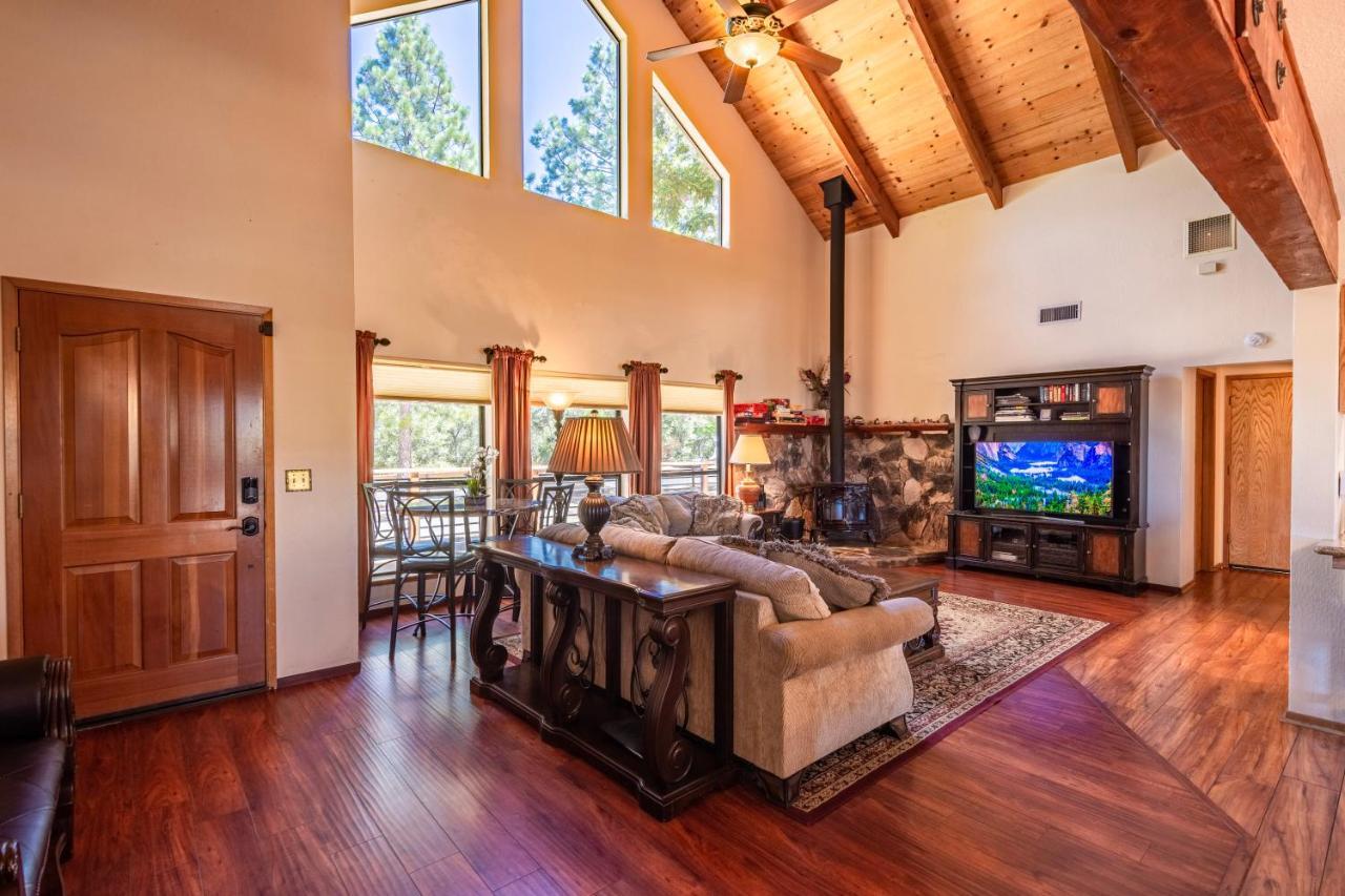 Mountain View Playhouse Near Yosemite & Bass Lake オークハースト エクステリア 写真