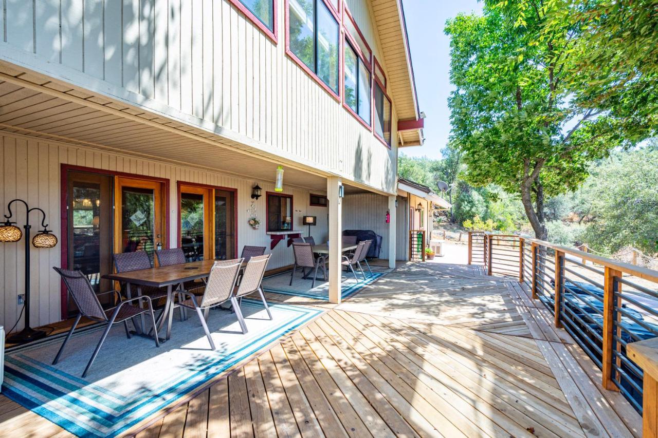 Mountain View Playhouse Near Yosemite & Bass Lake オークハースト エクステリア 写真